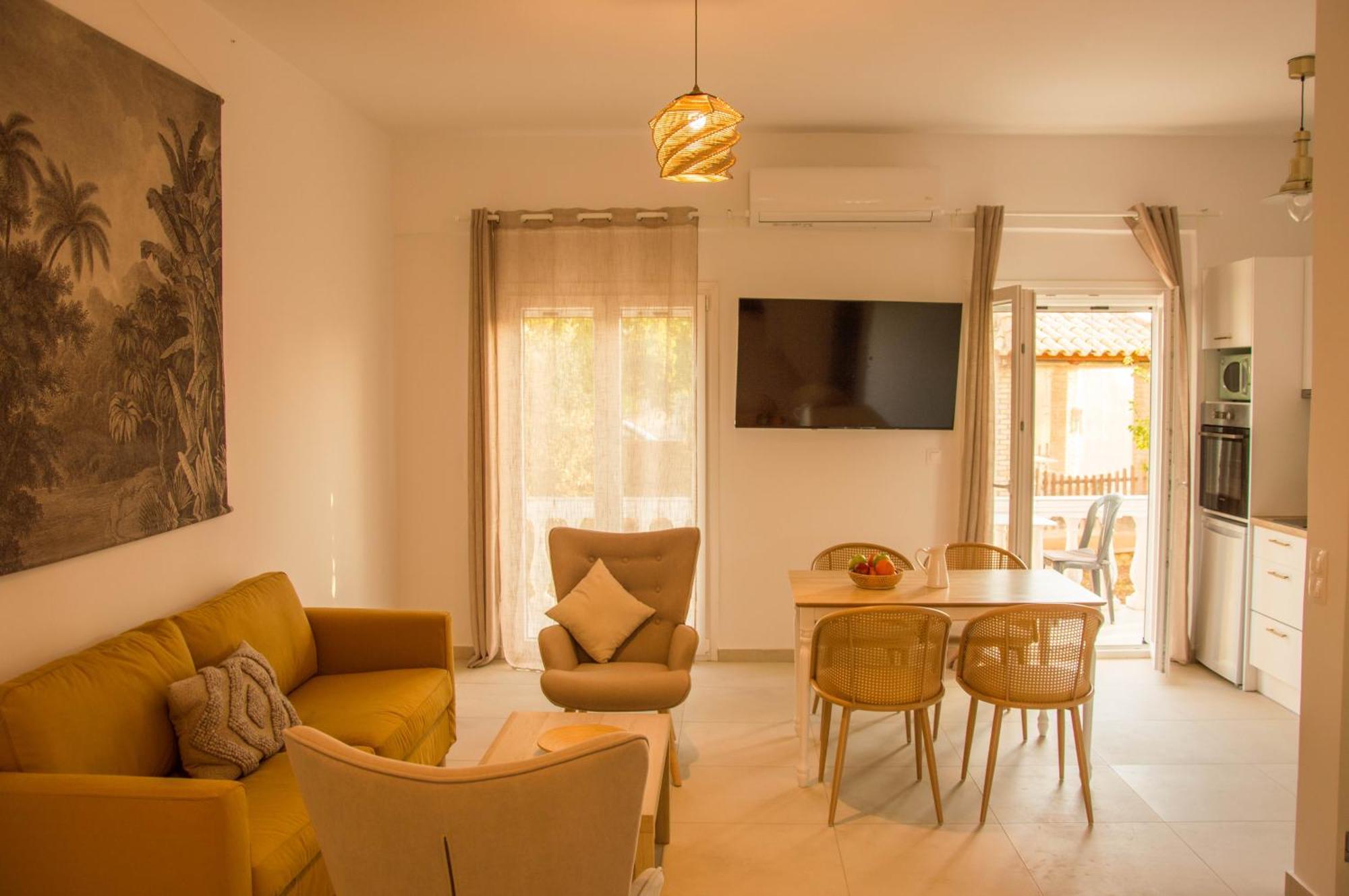 Aristidis Apartments Ágios Geórgios Extérieur photo